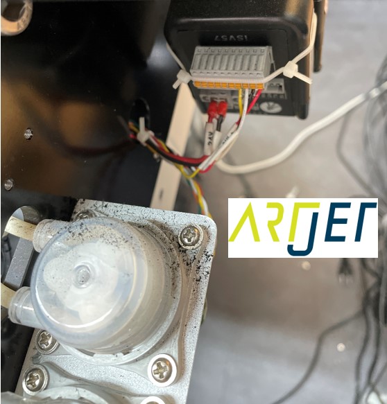 X축에서 따다닥 소리가 나요