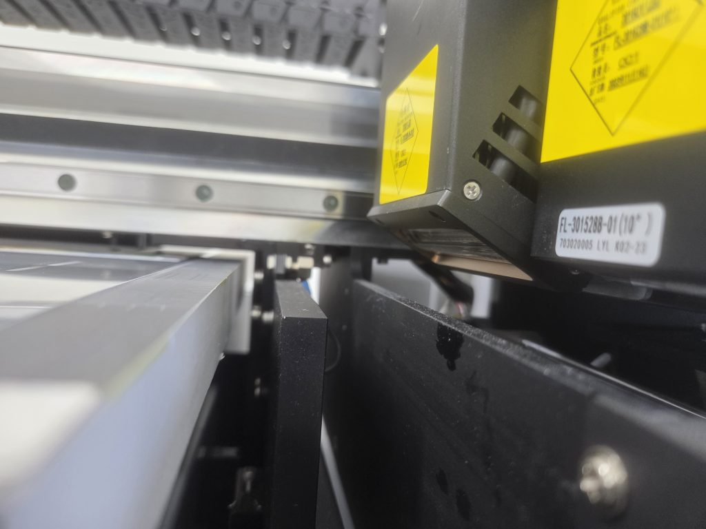 빛 반사 소재 인쇄해도 되나요